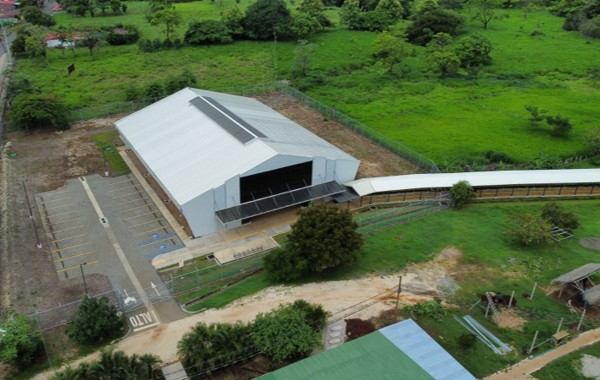 Moderno gimnasio multiusos